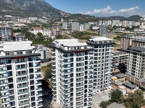 Renovation work is underway on Mustafa Uyar Park in Mahmutlar, Alanya